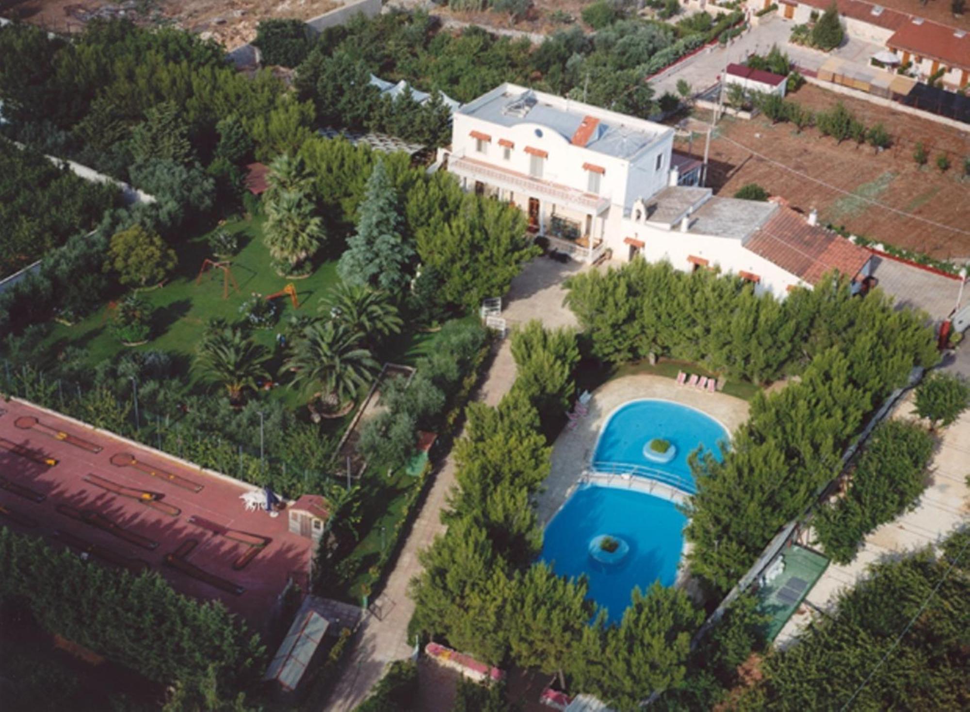 Holiday Residence Касамасима Екстериор снимка
